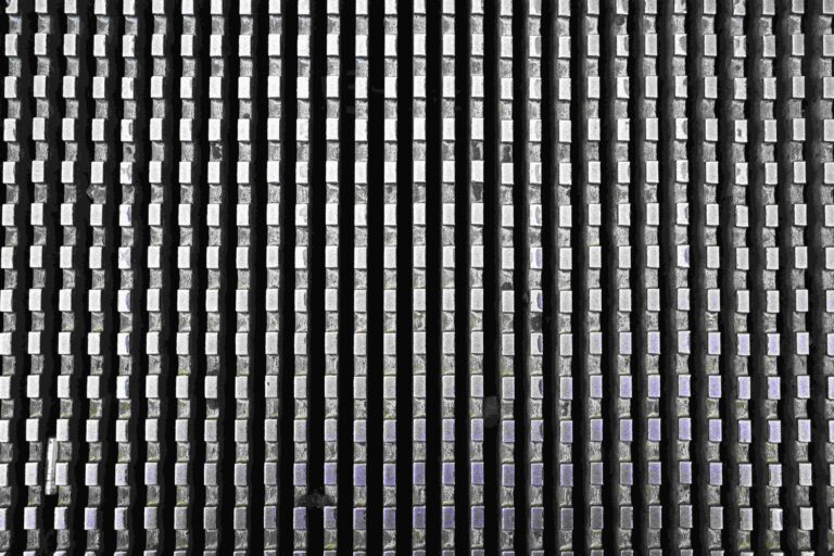 Industrial platform installed by Grp Grating Supplier In Saudi Arabia for oil and gas facility